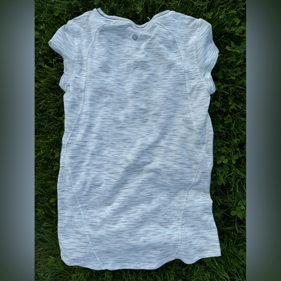 LULULEMON - Picture 3 of 5